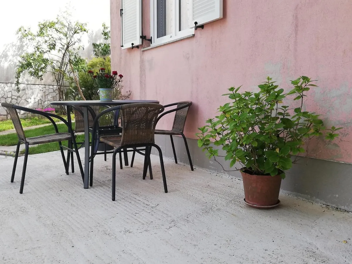 Apartment Sanja Premantura